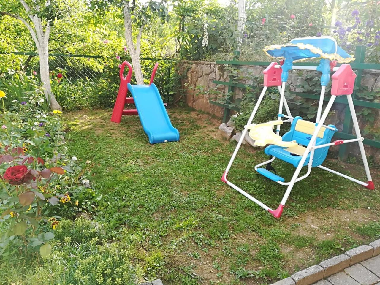 Apartment Bozic ヴルボヴスコ エクステリア 写真
